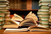 Toți proștii scriu cărti
